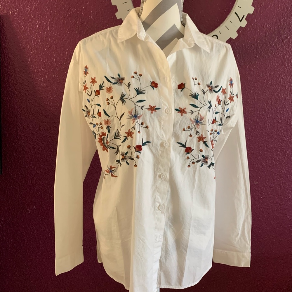 BeachLunchLounge SHIRT Floral Embroidery